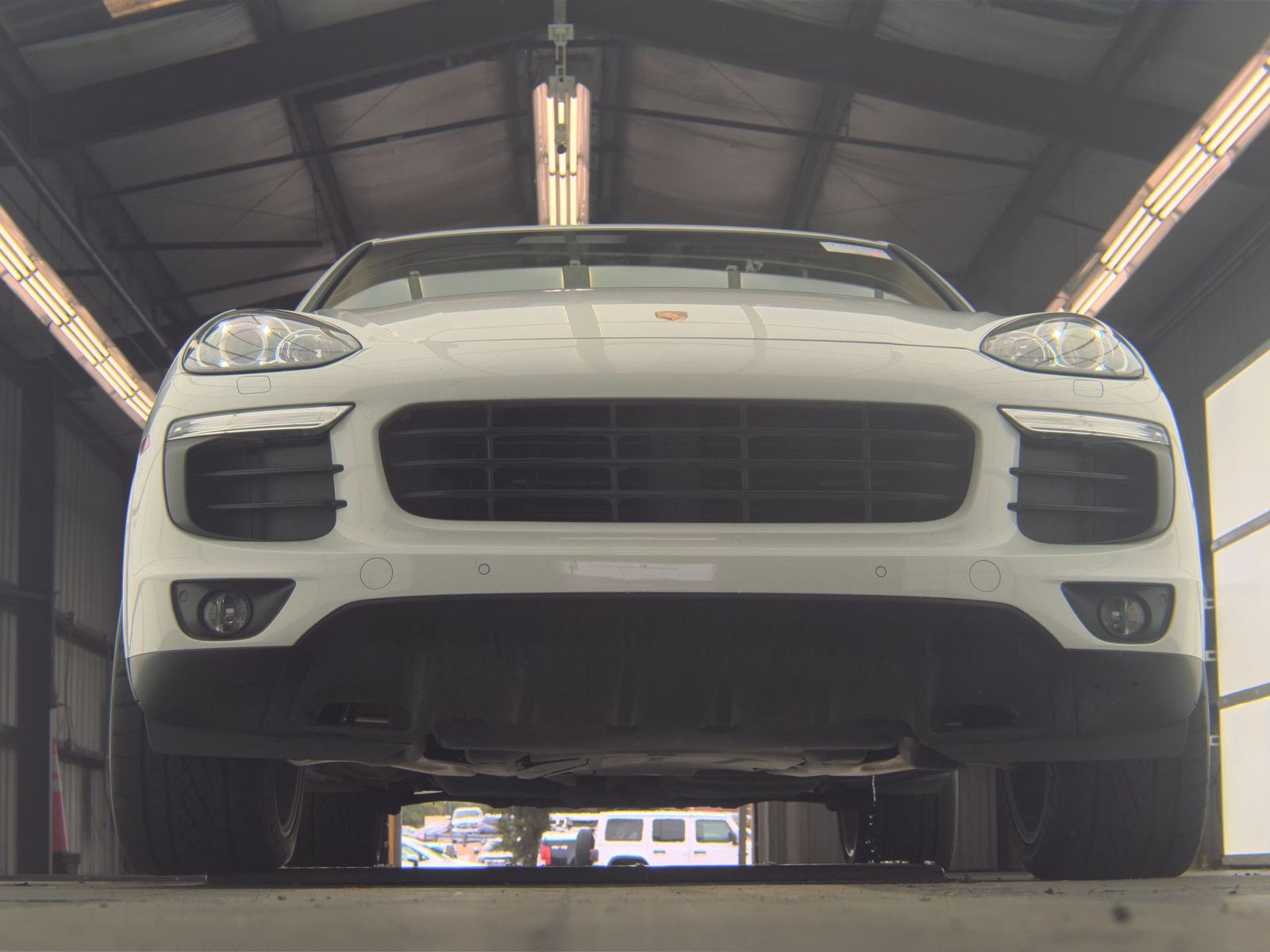PORSCHE CAYENNE - 4