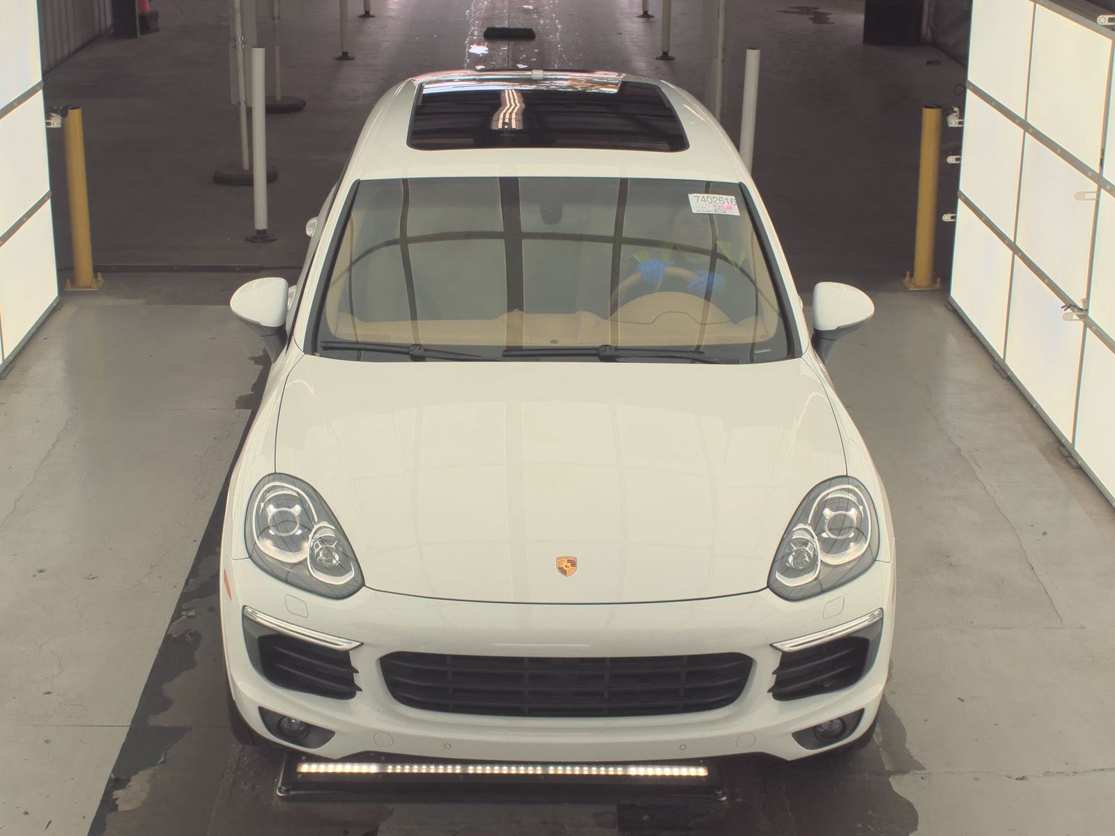 PORSCHE CAYENNE - 3