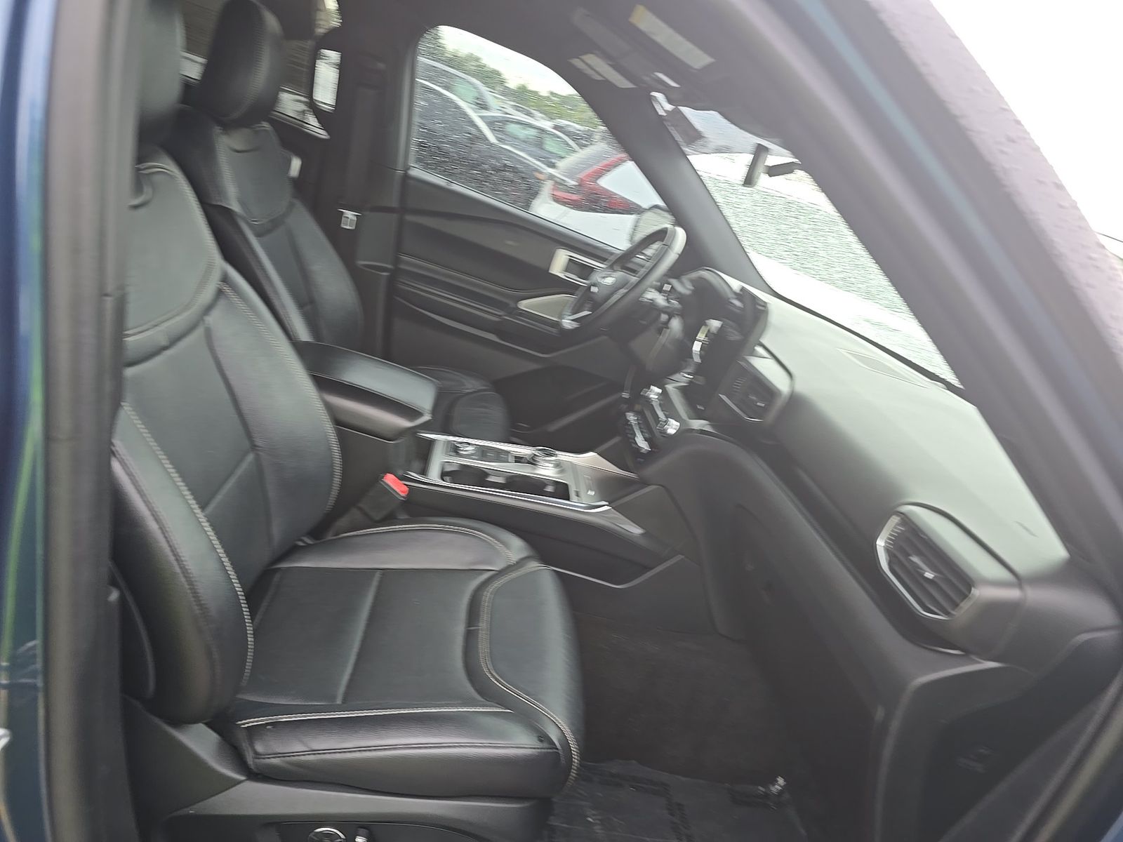 FORD EXPLORER - 9