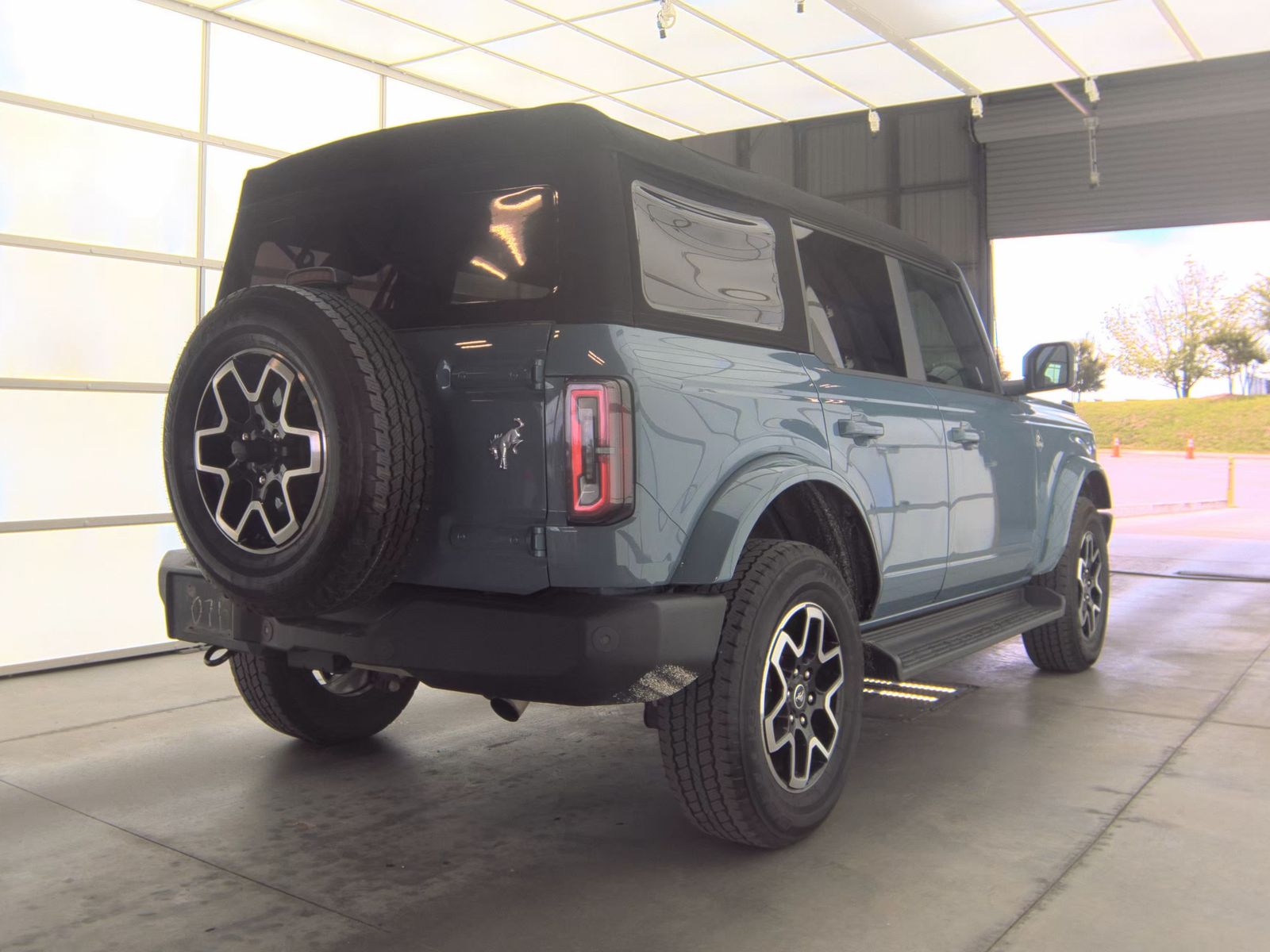 FORD BRONCO - 6