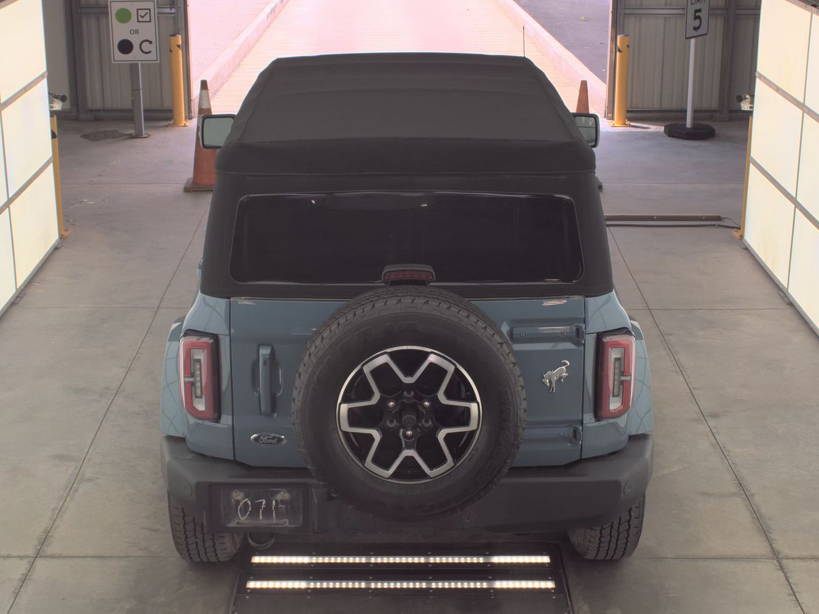 FORD BRONCO - 7