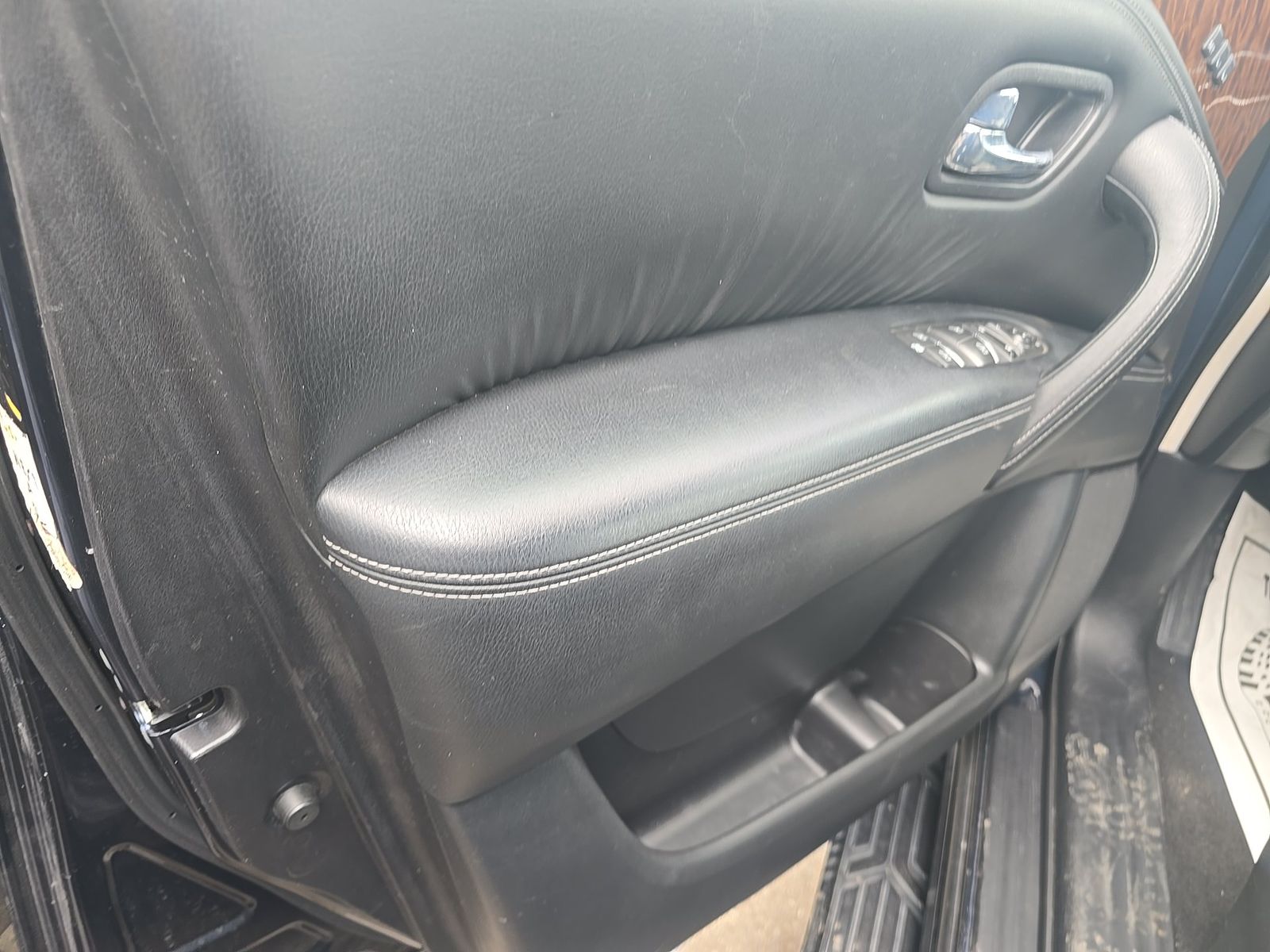 NISSAN ARMADA - 10