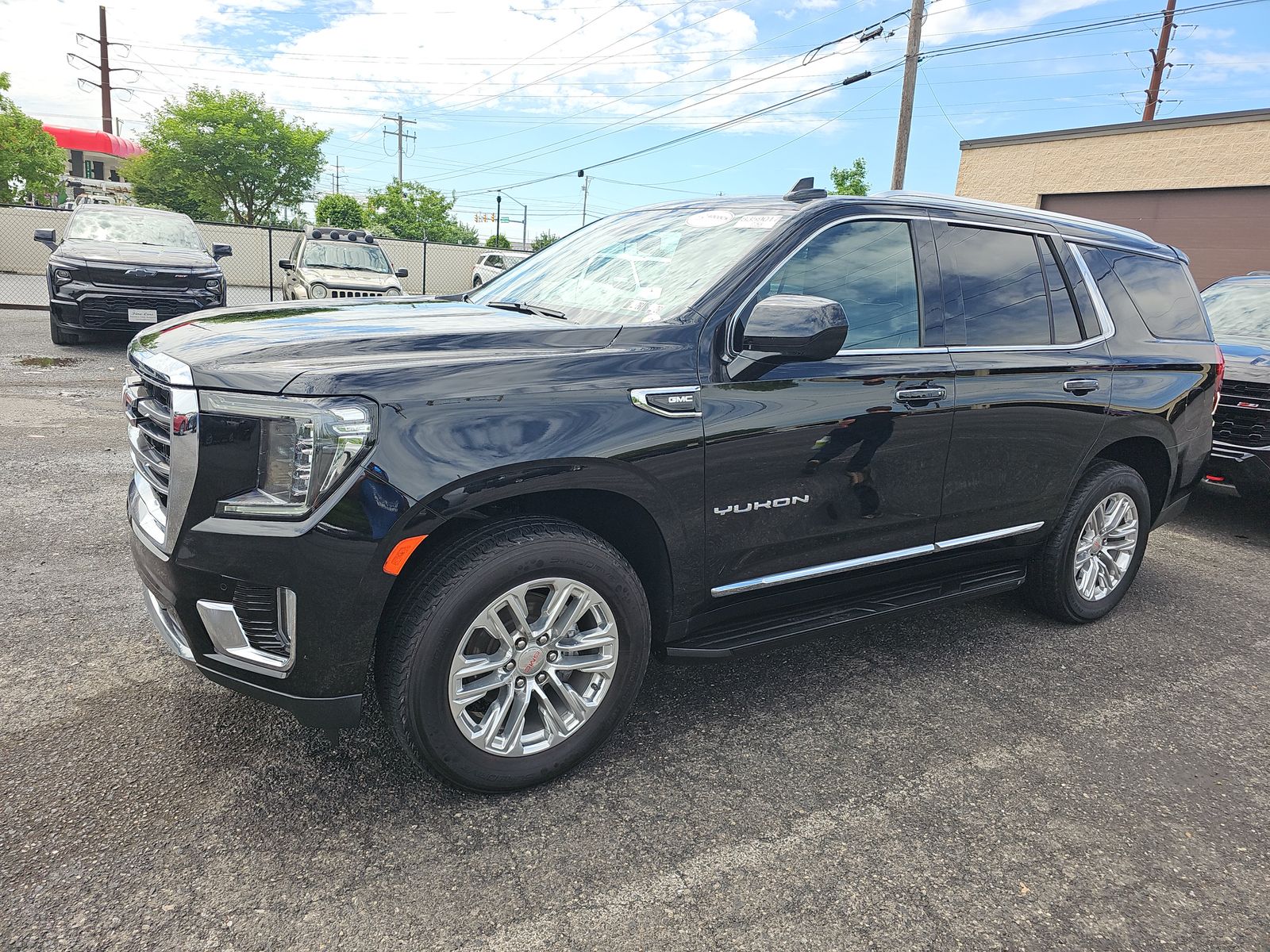 2024 GMC Yukon 4WD SLT's photo