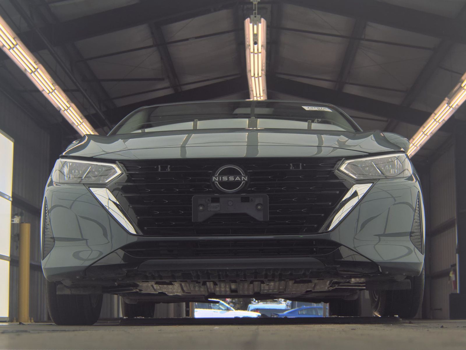 NISSAN SENTRA - 4