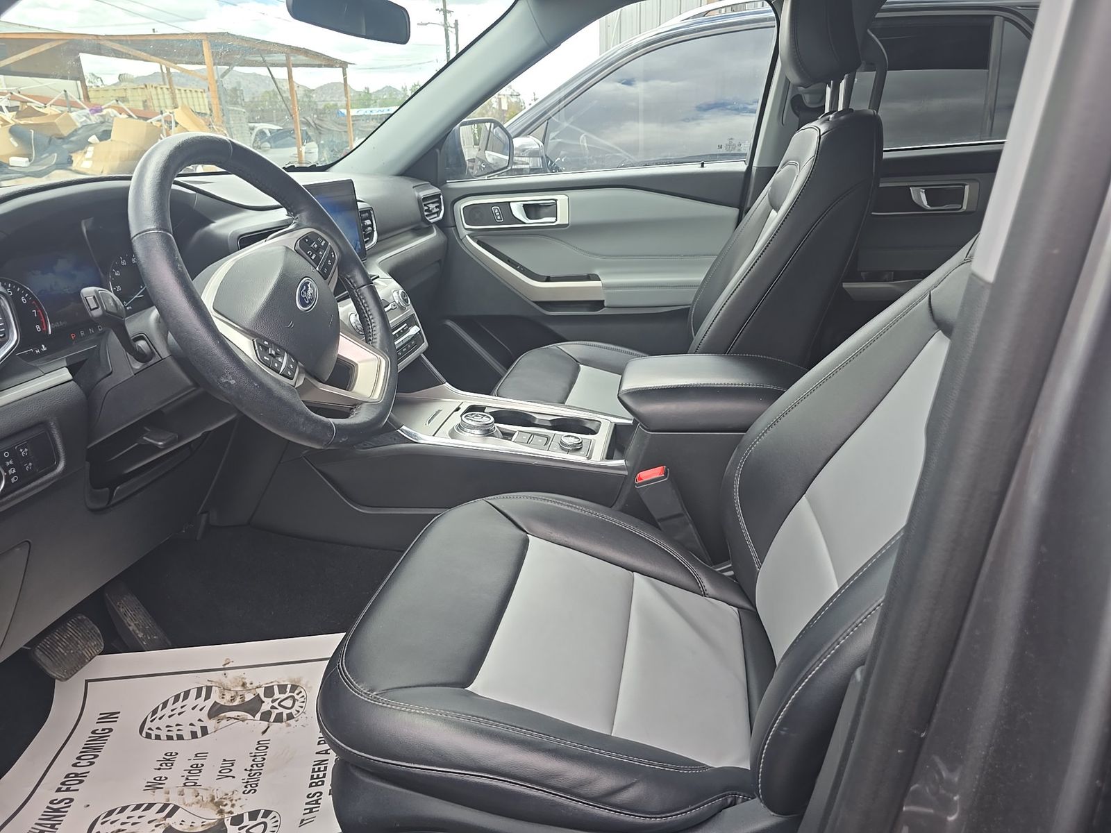 FORD EXPLORER - 8