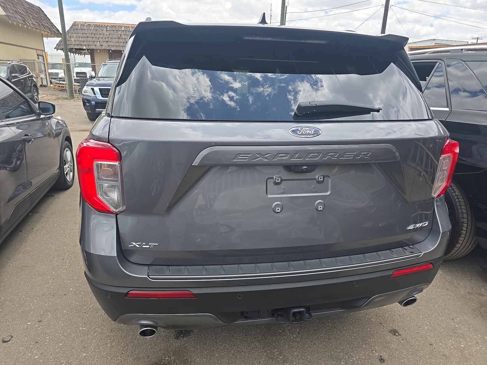 FORD EXPLORER - 6