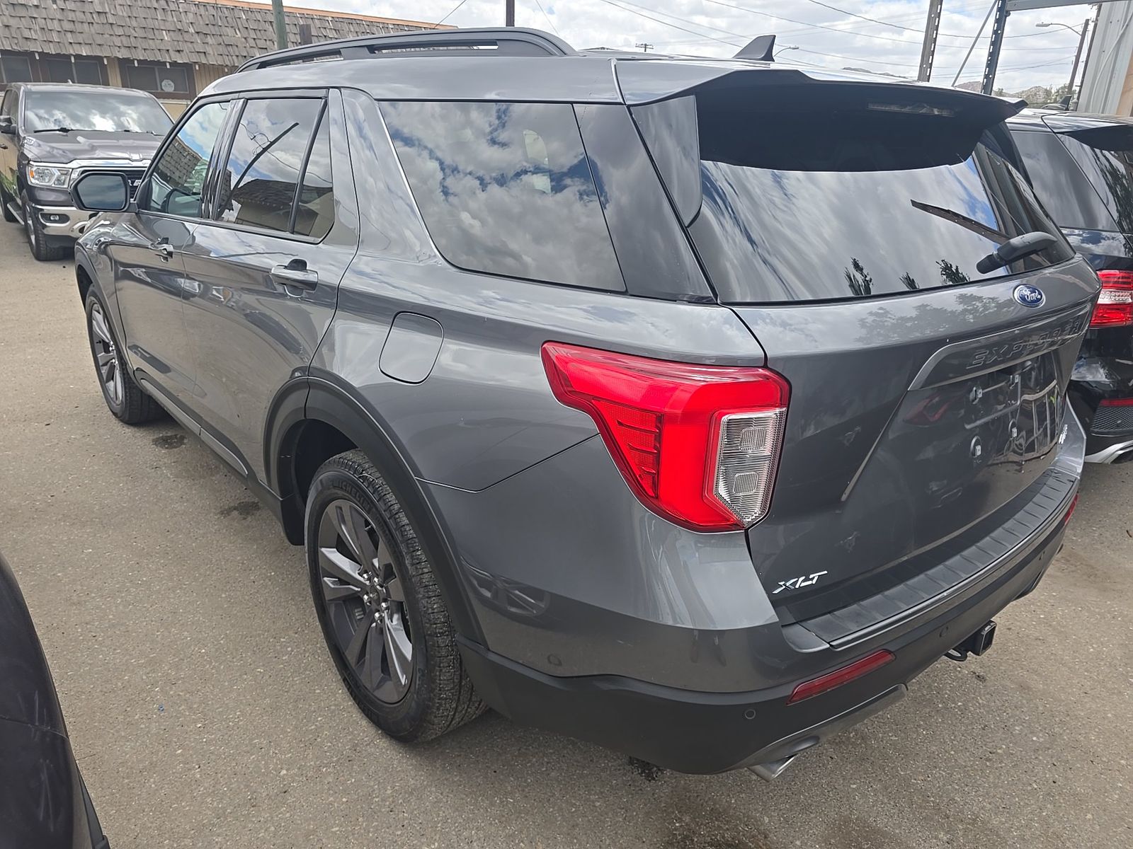 FORD EXPLORER - 7