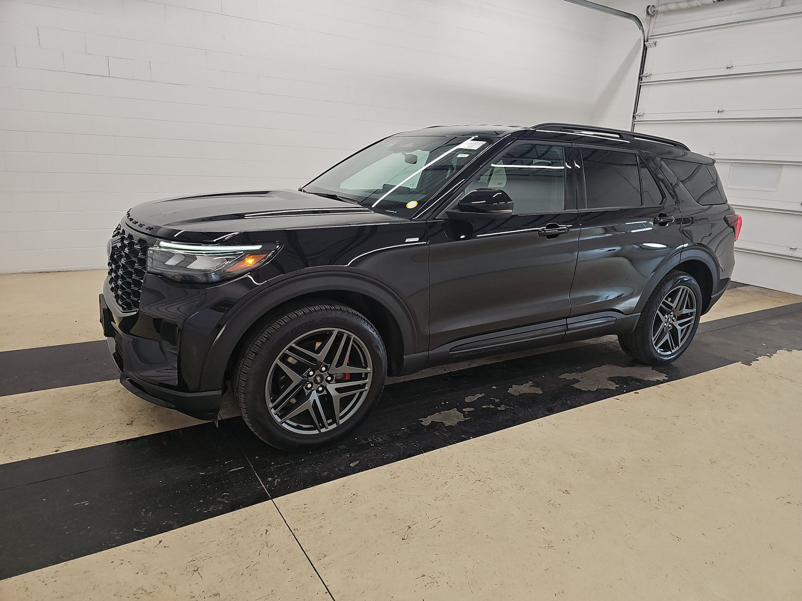 2025 Ford Explorer's photo