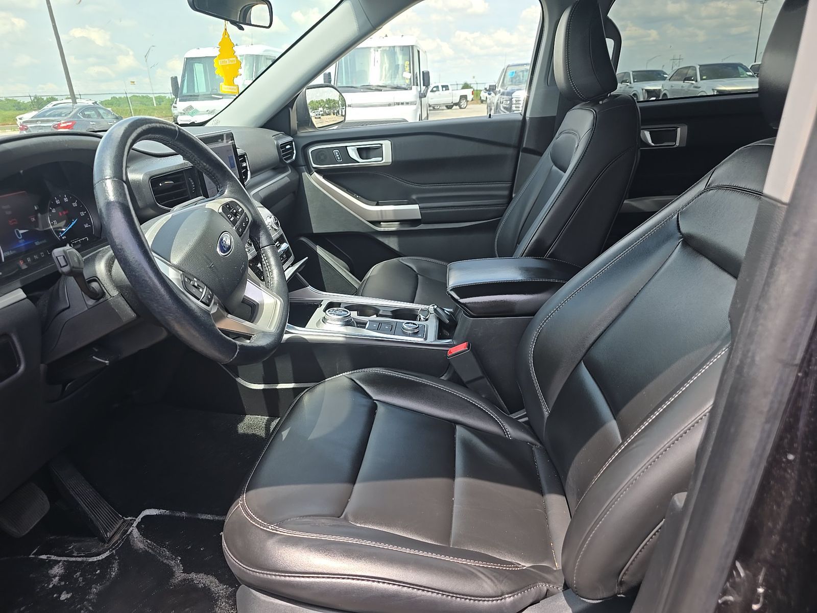 FORD EXPLORER - 8