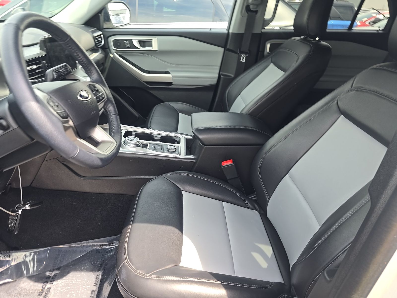FORD EXPLORER - 1