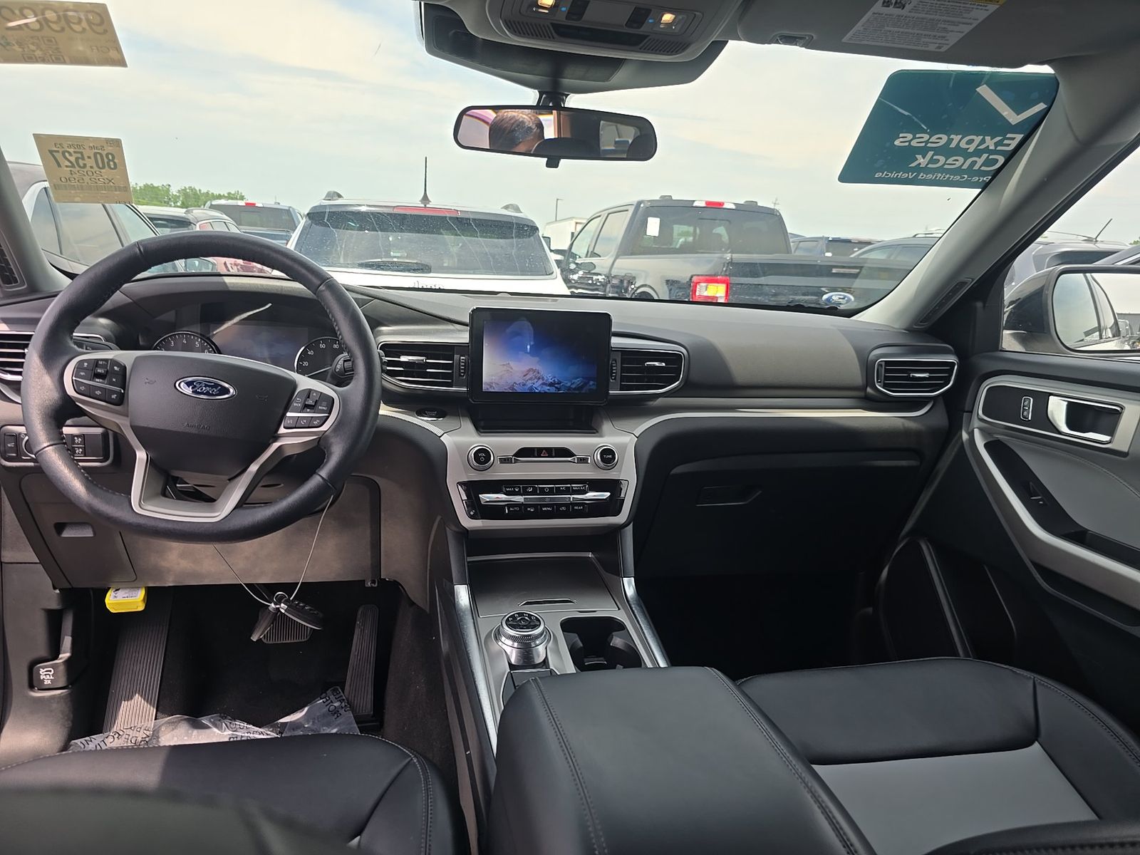FORD EXPLORER - 6