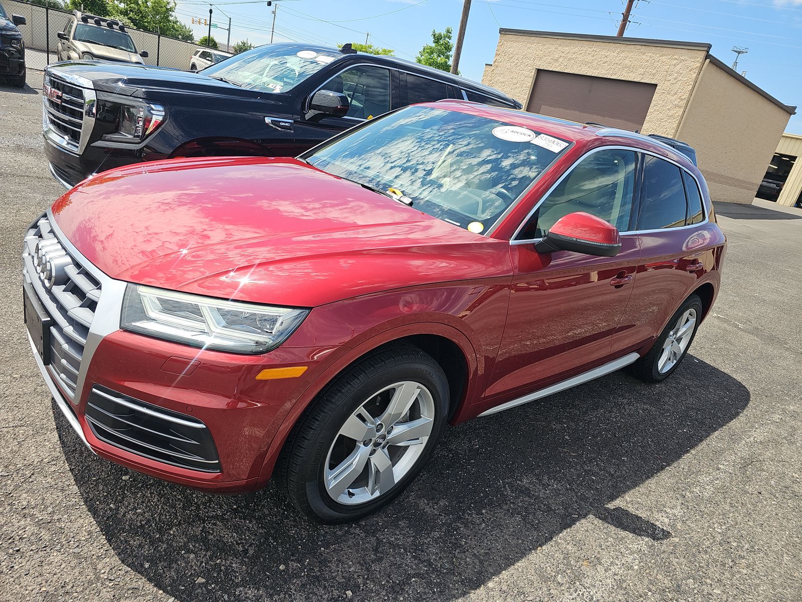 2019 Audi Q5 2.0T quattro S tronic Premium Plus's photo