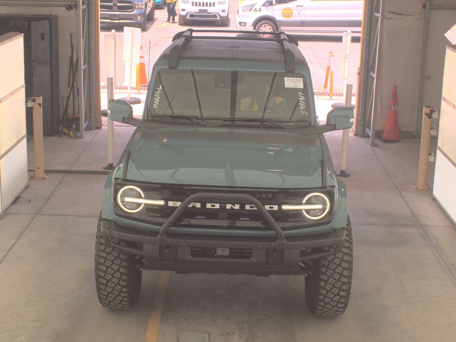 FORD BRONCO - 3