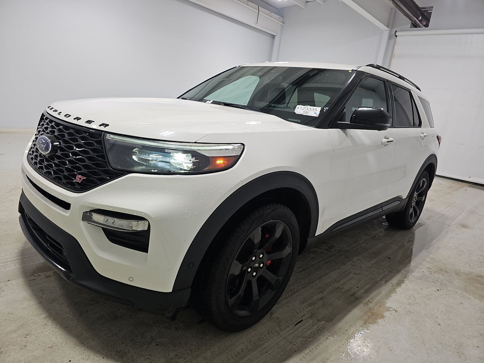 FORD EXPLORER - 1
