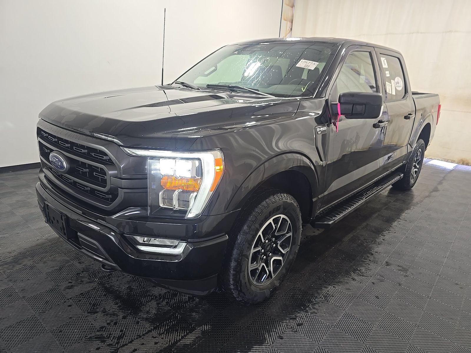 FORD F-150 - 1