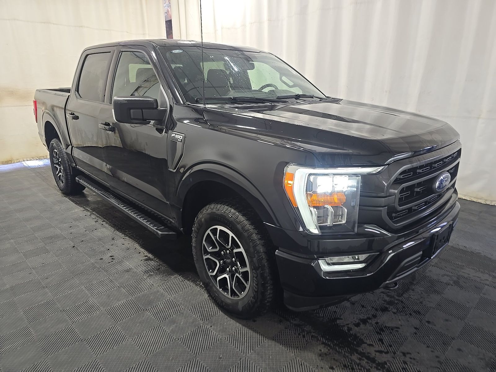 FORD F-150 - 4