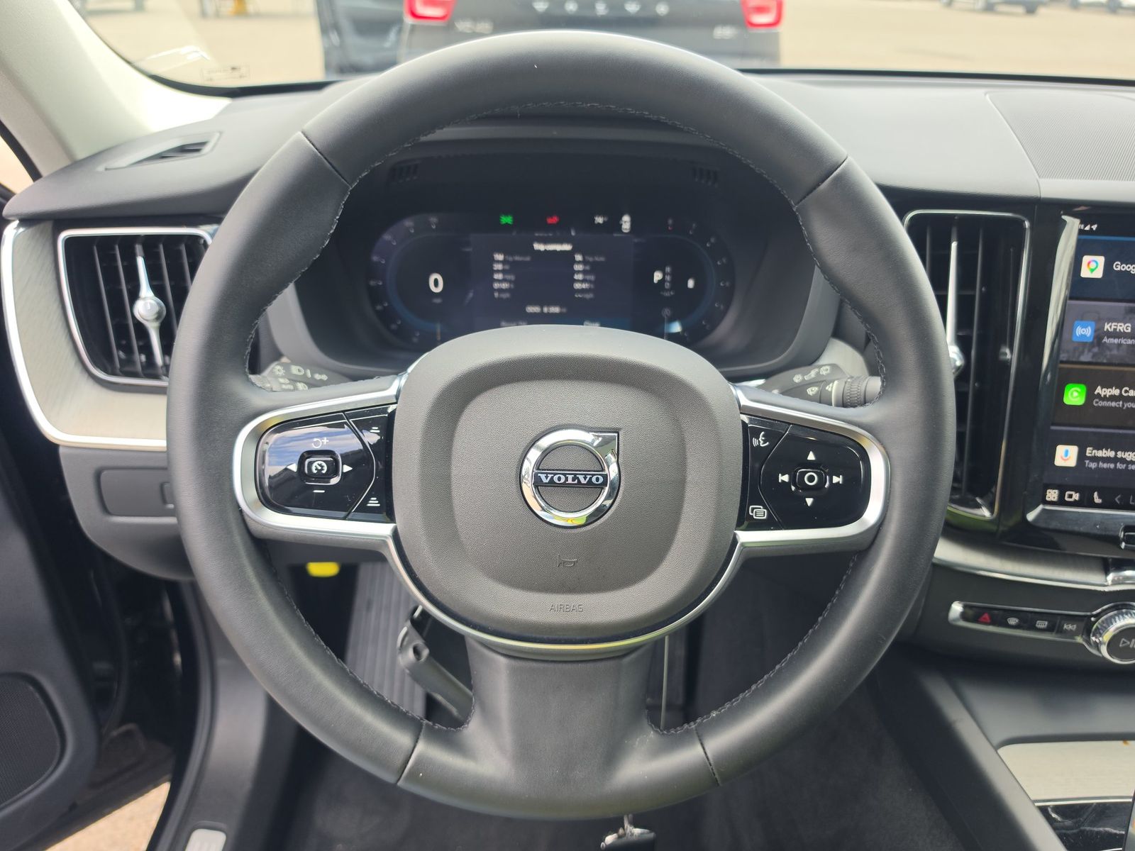 2025 Volvo XC60 B5 Plus FWD