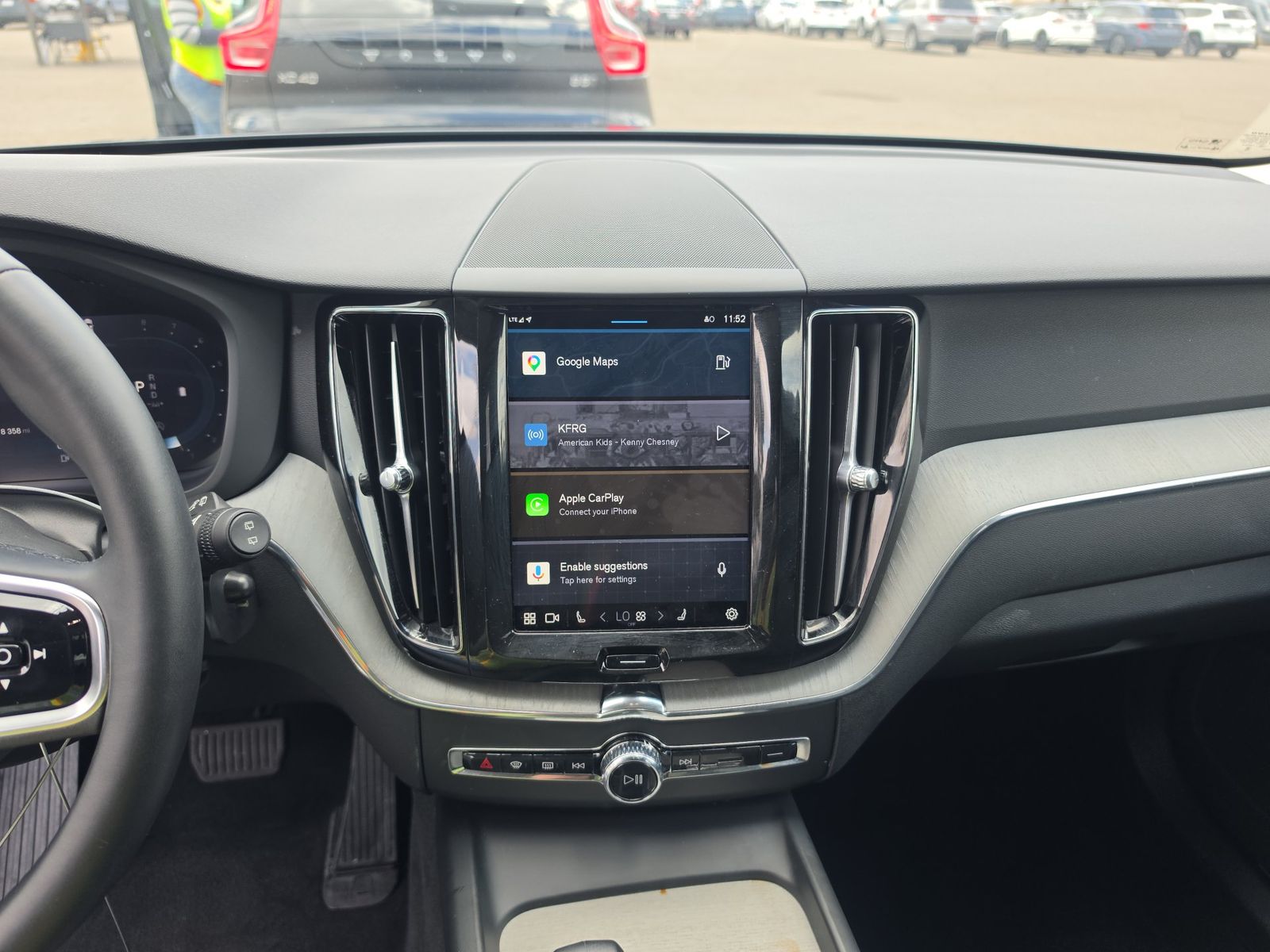 2025 Volvo XC60 B5 Plus FWD
