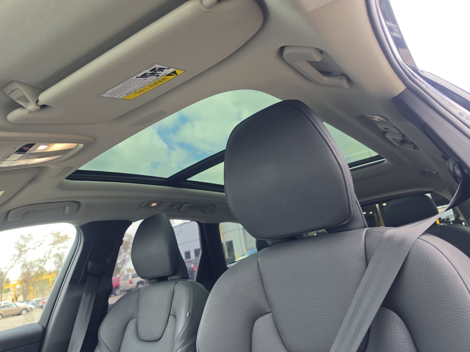 2025 Volvo XC60 B5 Plus FWD