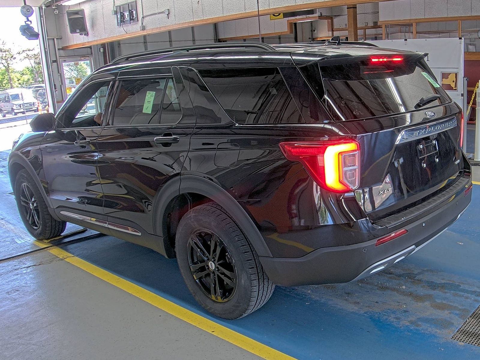 FORD EXPLORER - 7