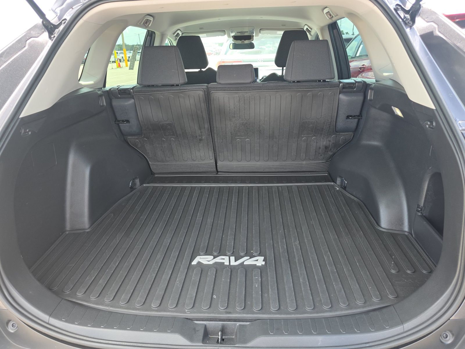 2024 Toyota RAV4 LE AWD