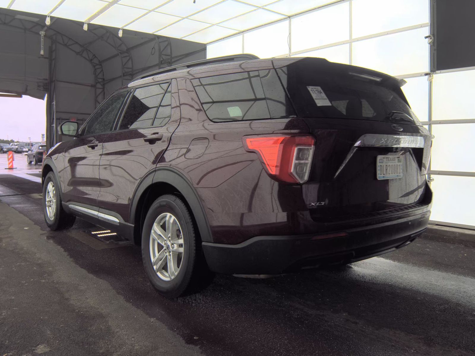 FORD EXPLORER - 9