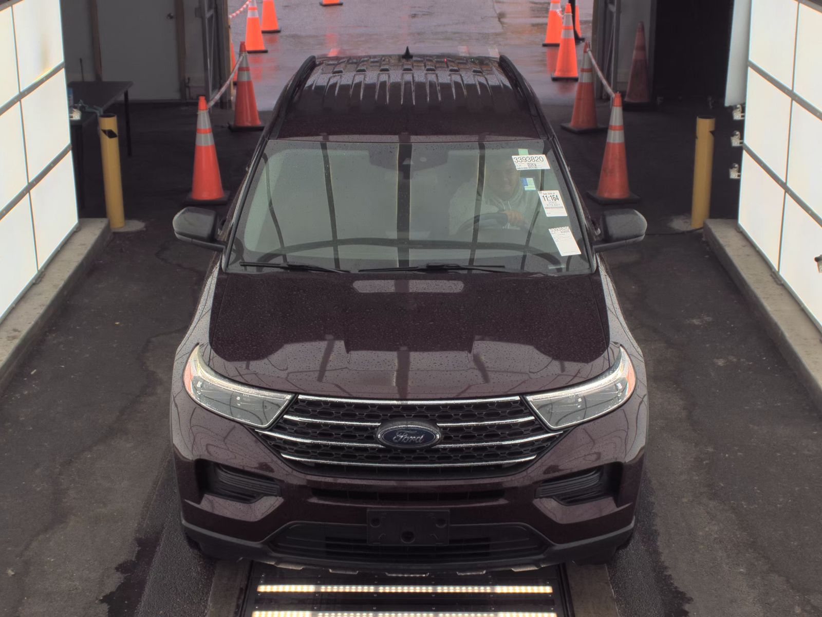 FORD EXPLORER - 3