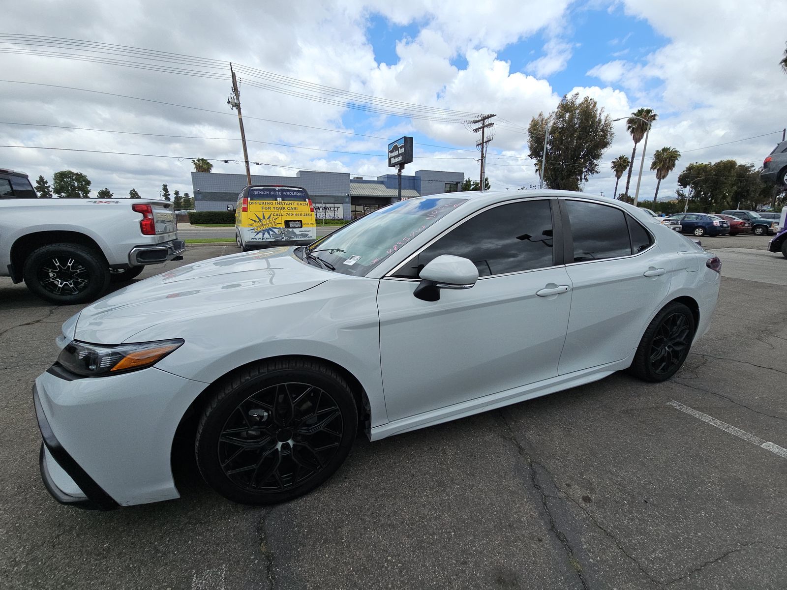 TOYOTA CAMRY - 1