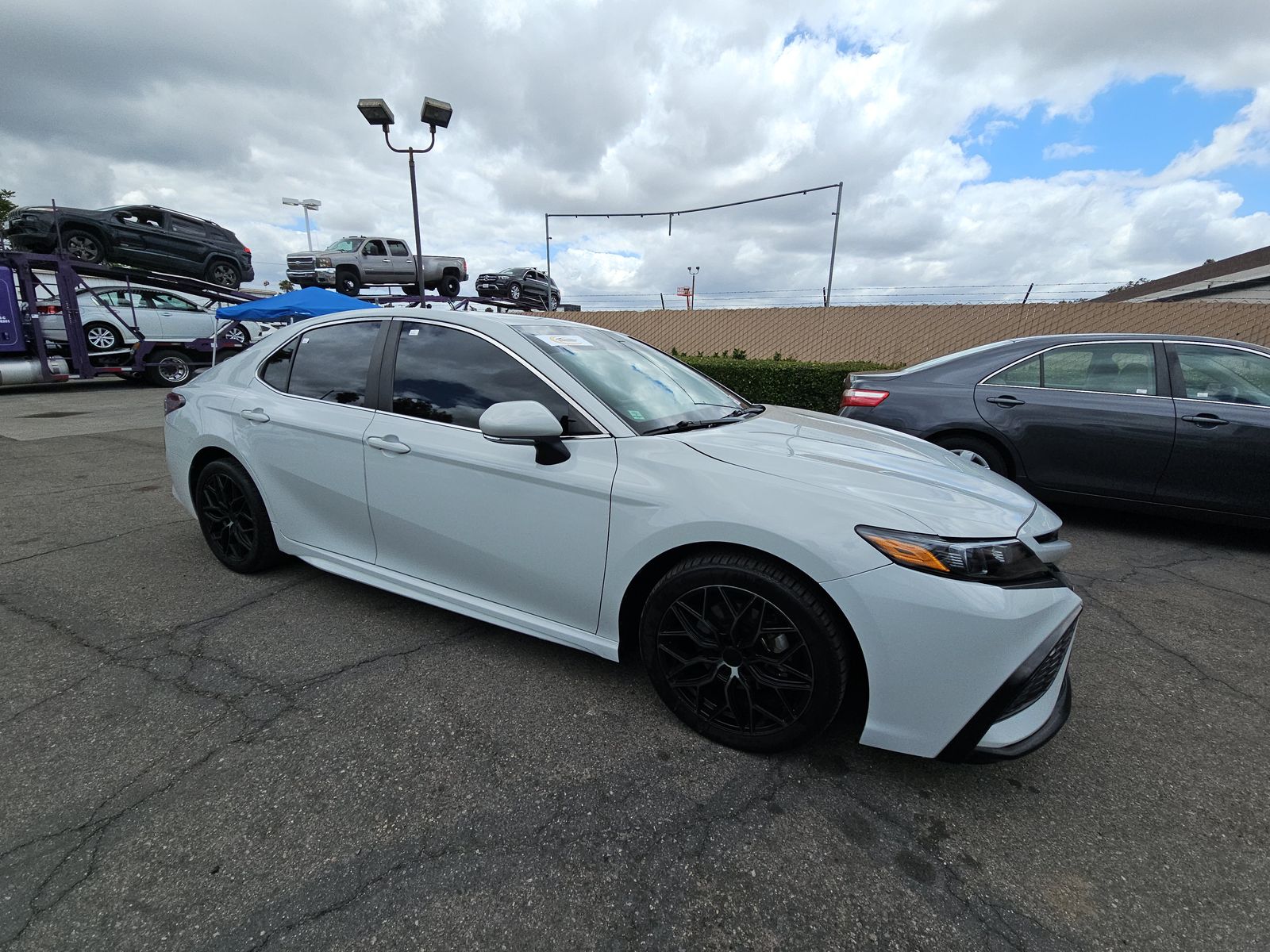 TOYOTA CAMRY - 4