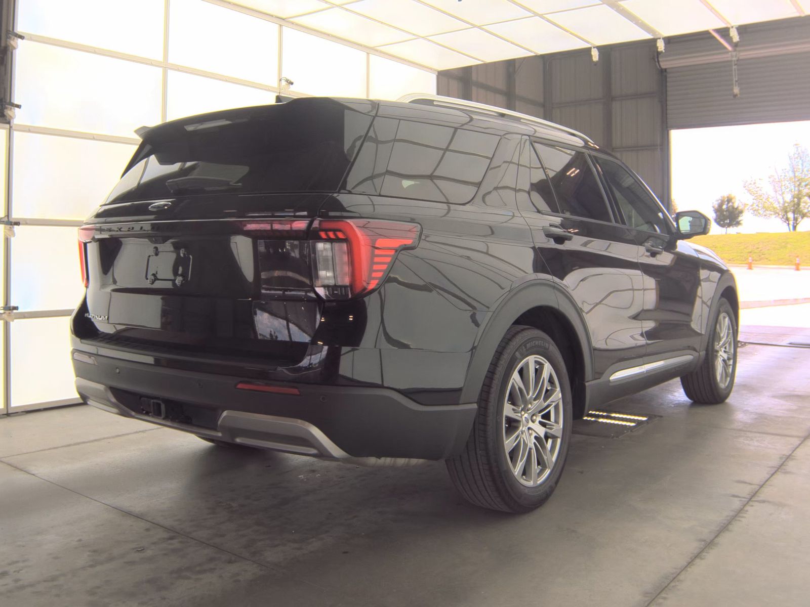 FORD EXPLORER - 6