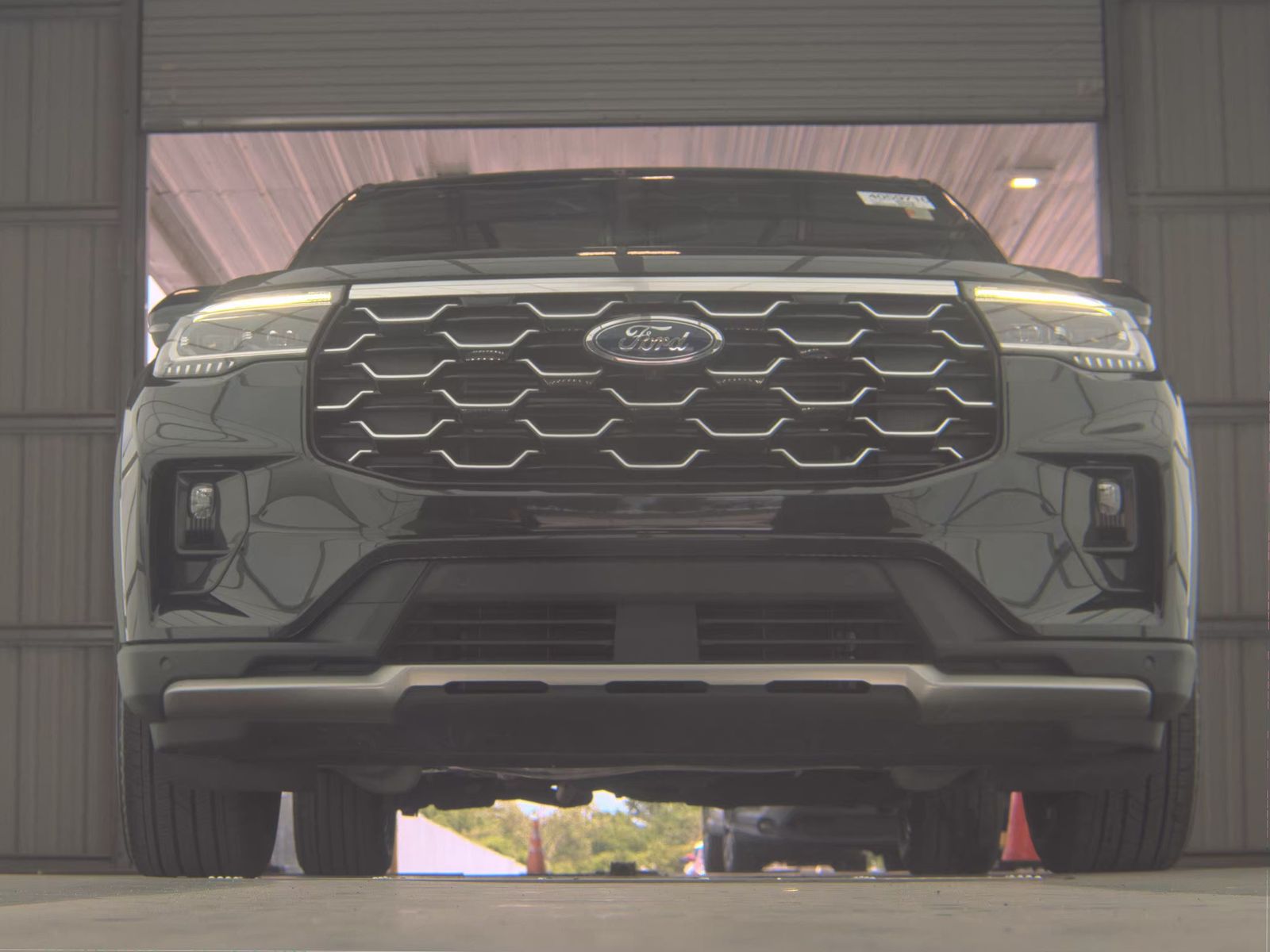 FORD EXPLORER - 4
