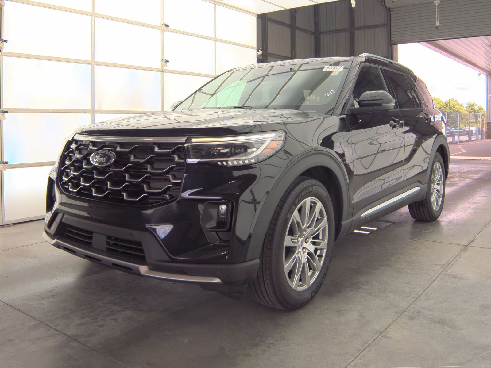 FORD EXPLORER - 1