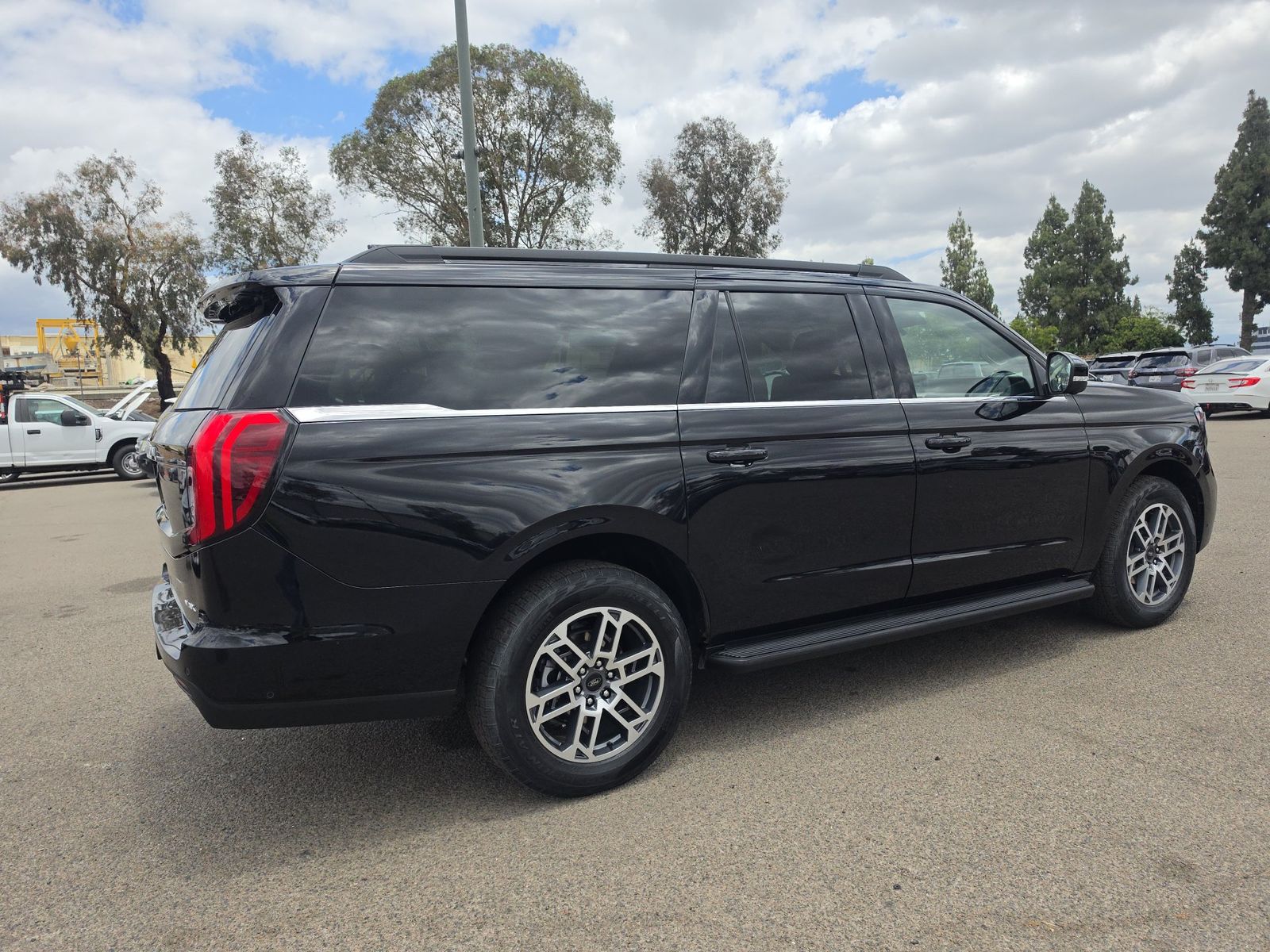 FORD EXPEDITION MAX - 5