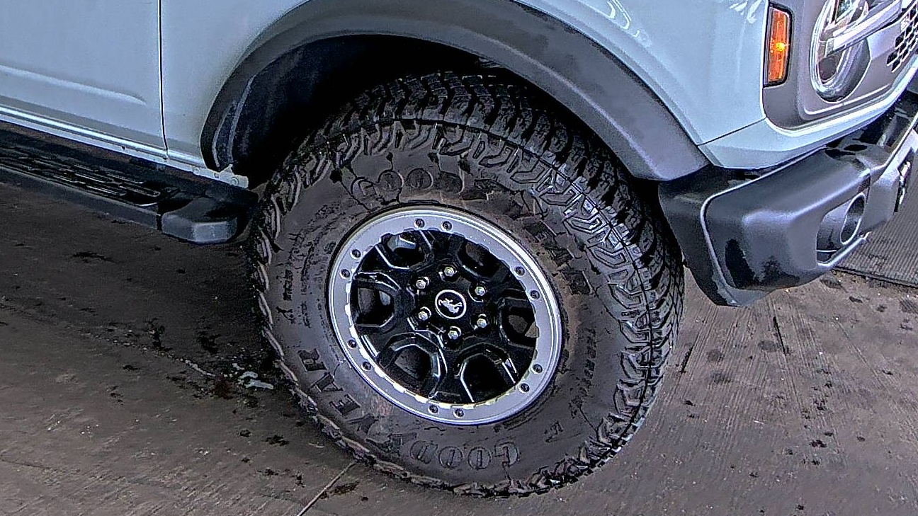 FORD BRONCO - 9