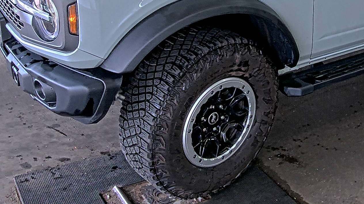 FORD BRONCO - 8
