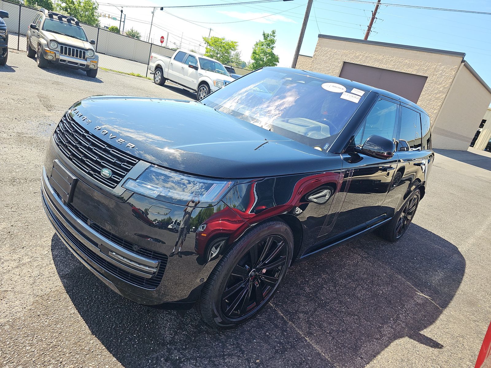 2023 Land Rover Range Rover 3.0 SE SWB's photo