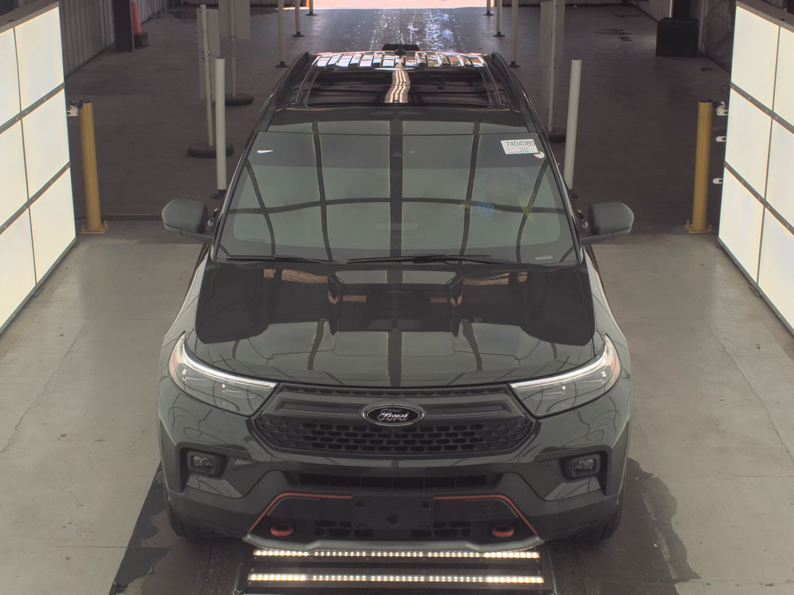 FORD EXPLORER - 3