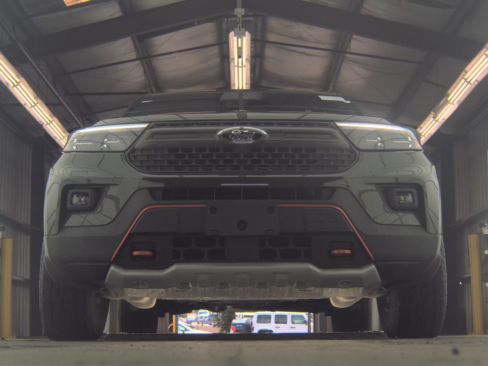 FORD EXPLORER - 4