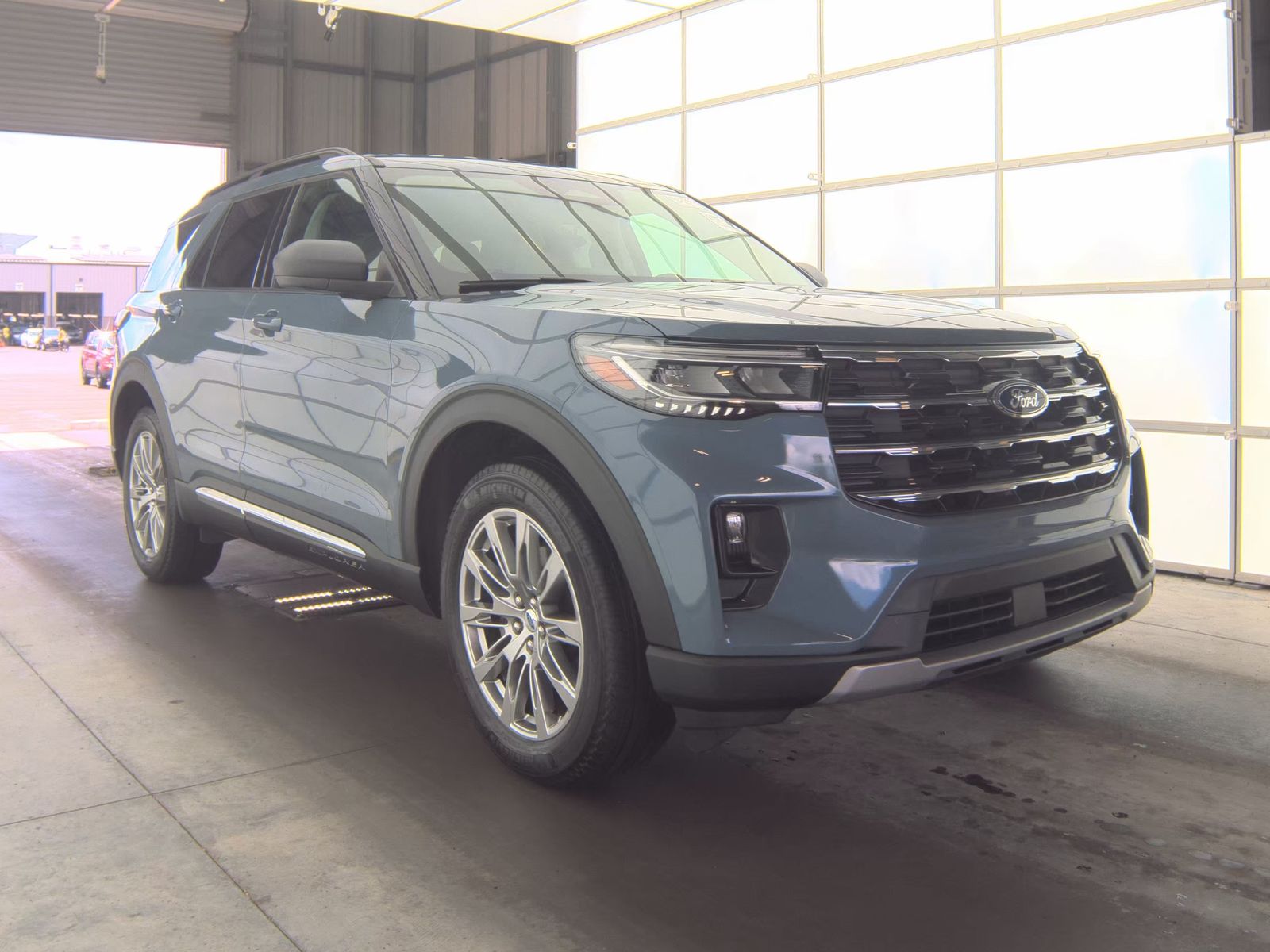 FORD EXPLORER - 5