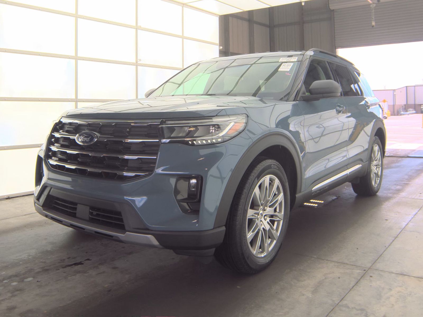 FORD EXPLORER - 1