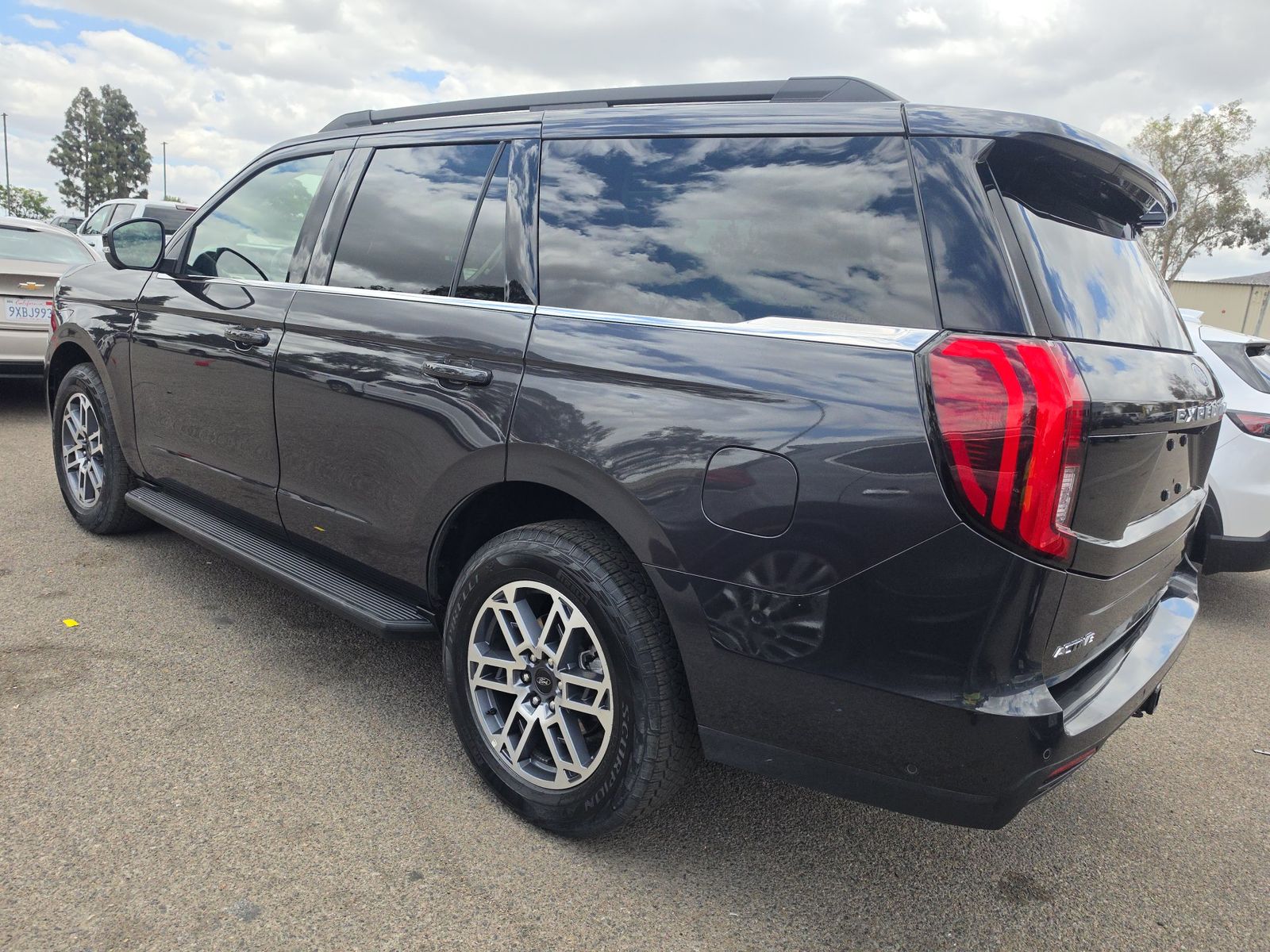 FORD EXPEDITION - 7
