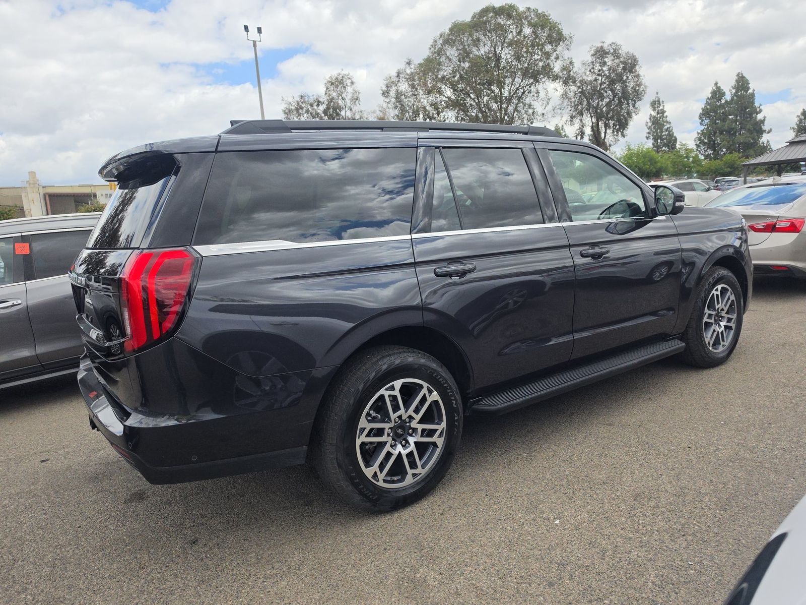 FORD EXPEDITION - 5