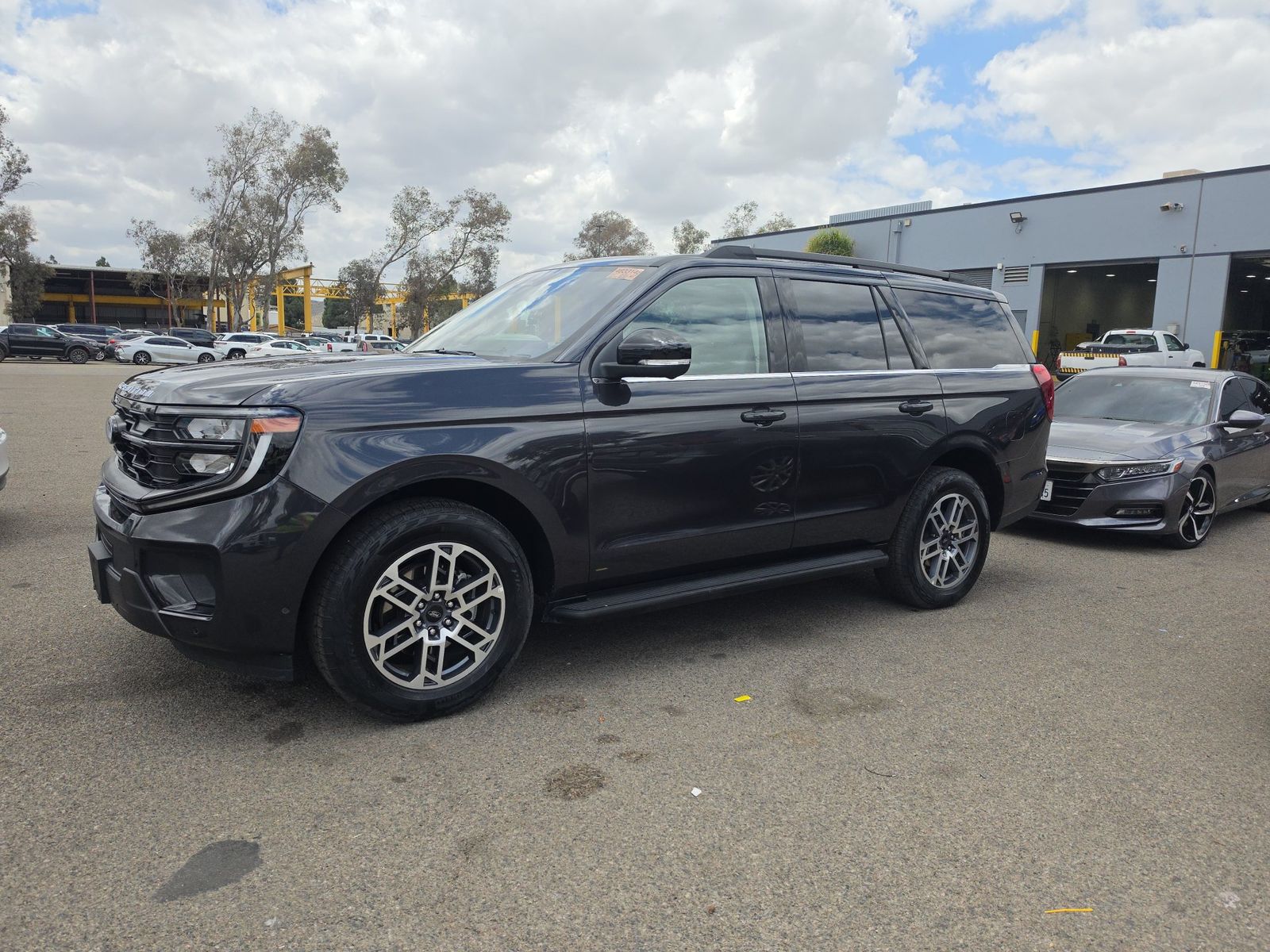 FORD EXPEDITION - 1