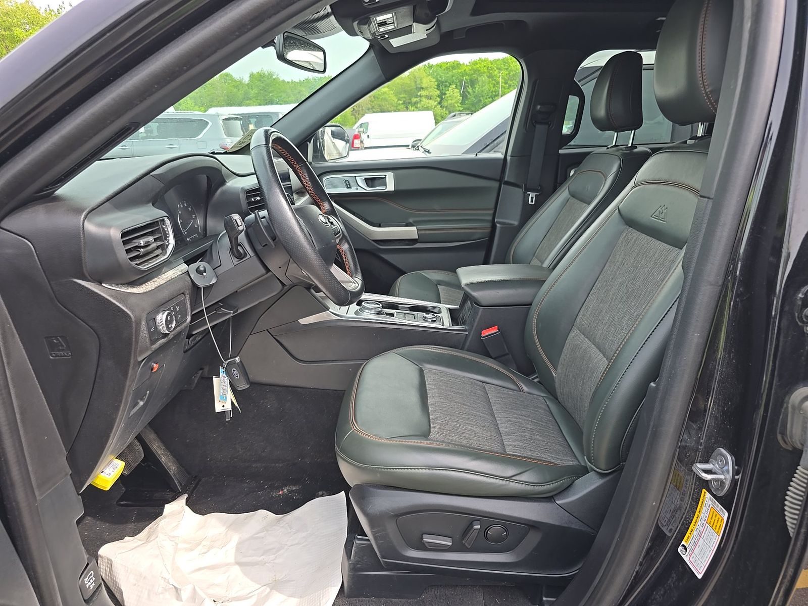 FORD EXPLORER - 8