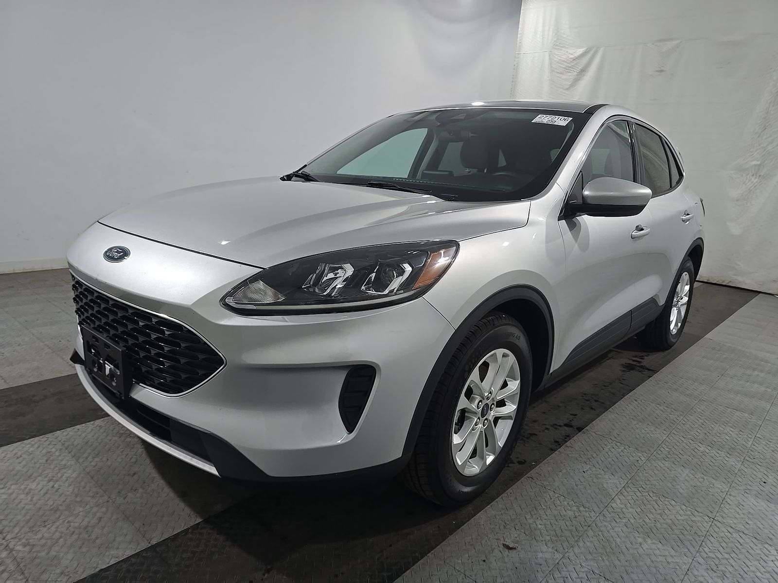 FORD ESCAPE - 1