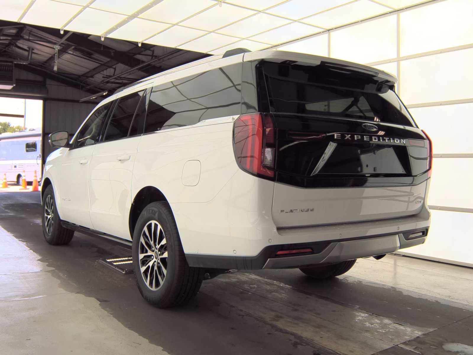 FORD EXPEDITION MAX - 9