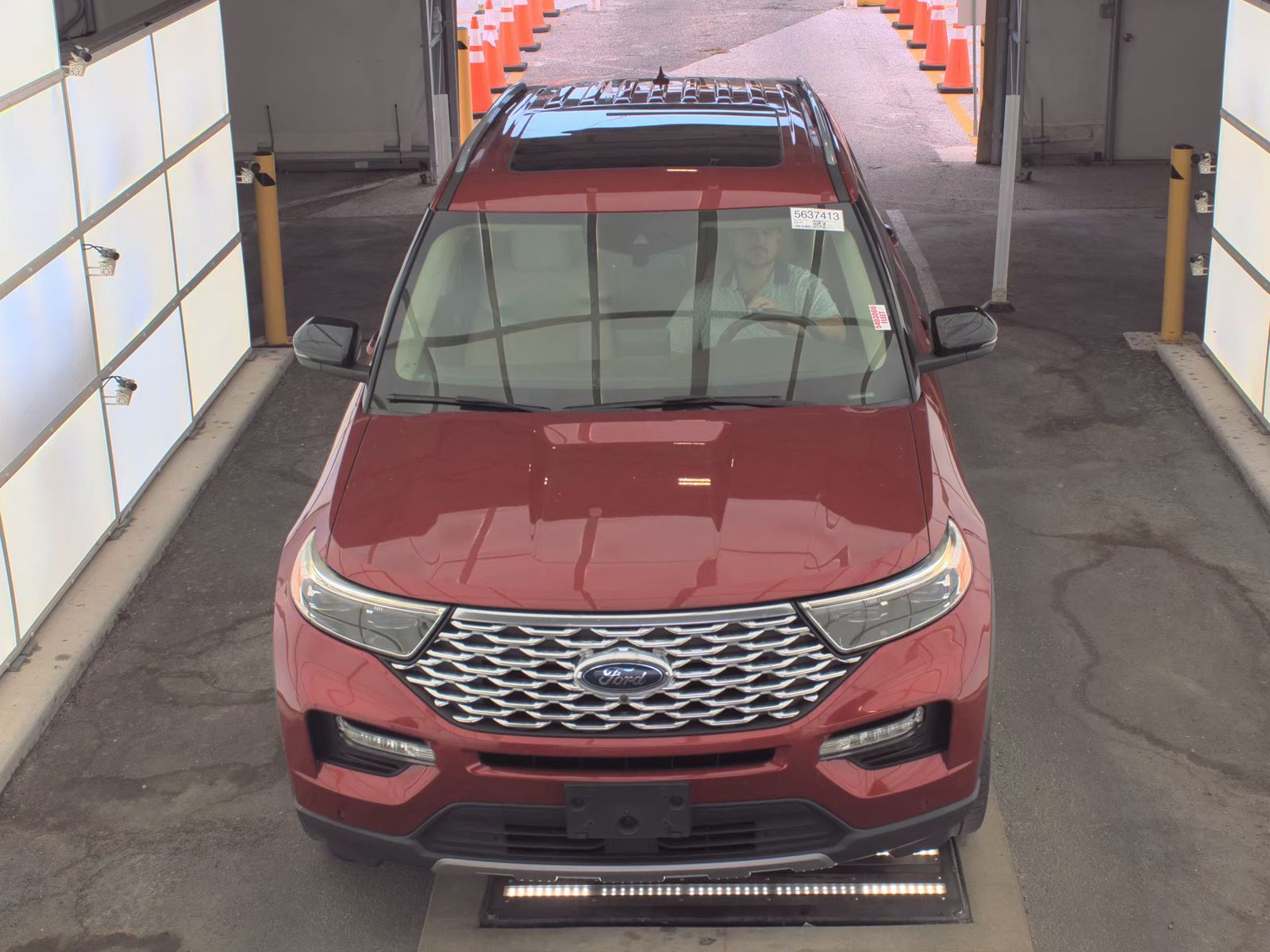 FORD EXPLORER - 3