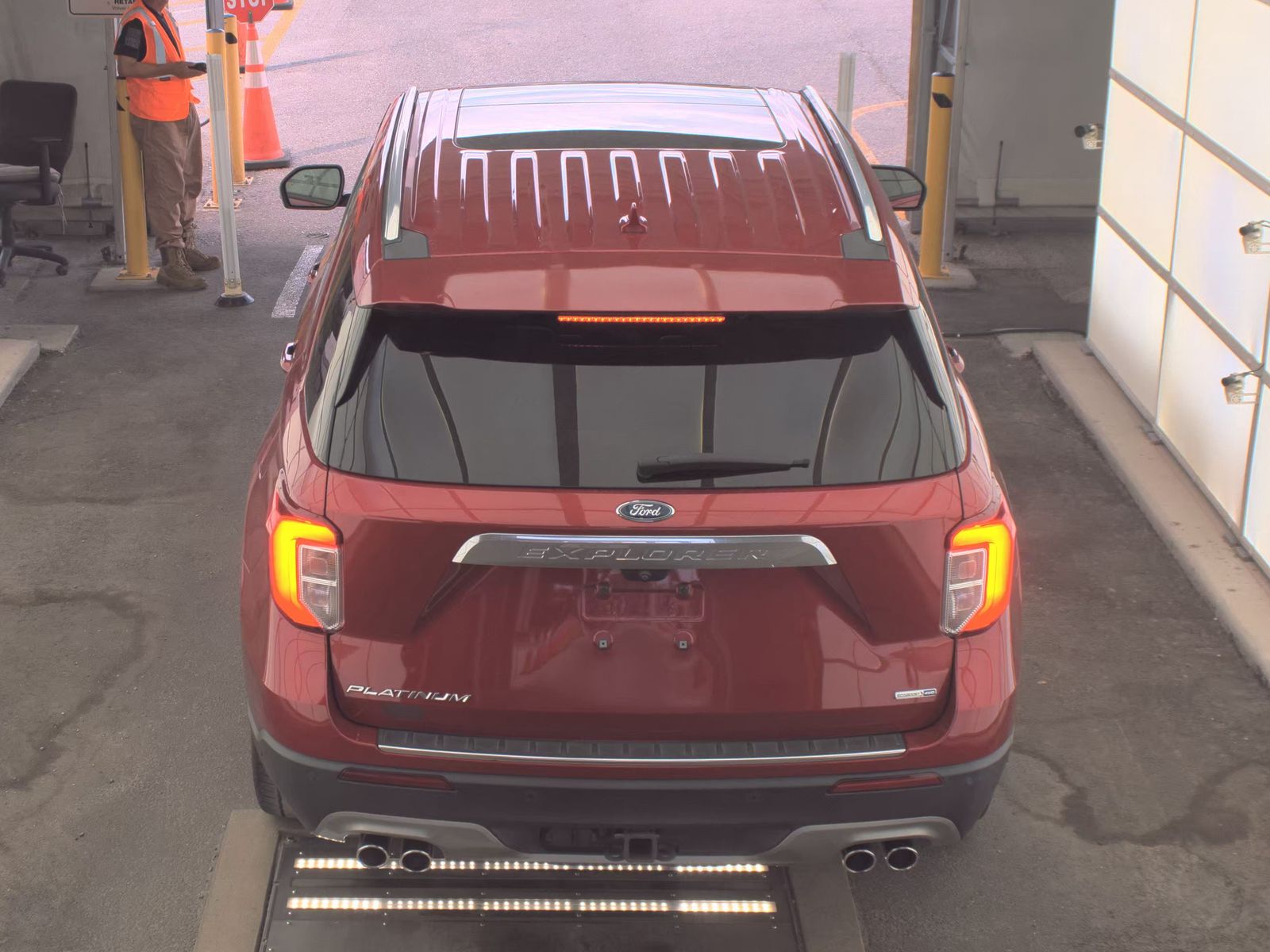 FORD EXPLORER - 7