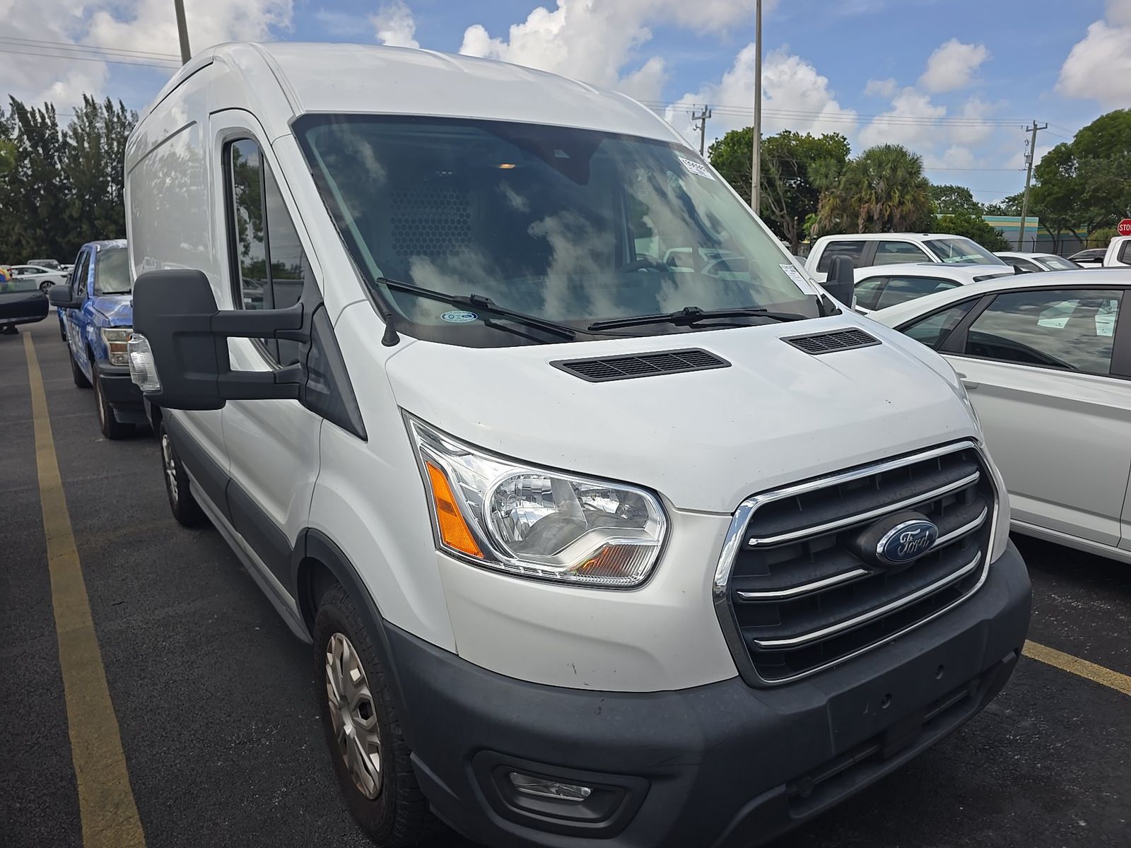 FORD TRANSIT 150 - 4
