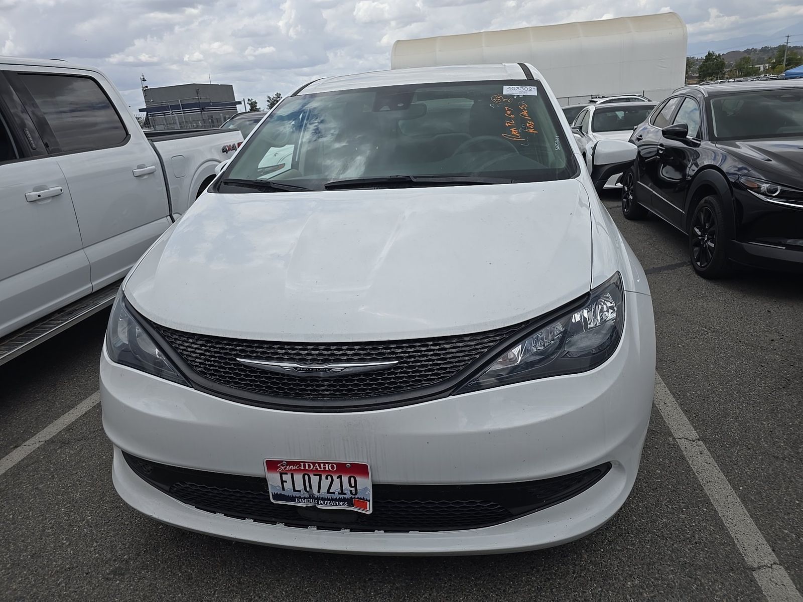 CHRYSLER VOYAGER - 3